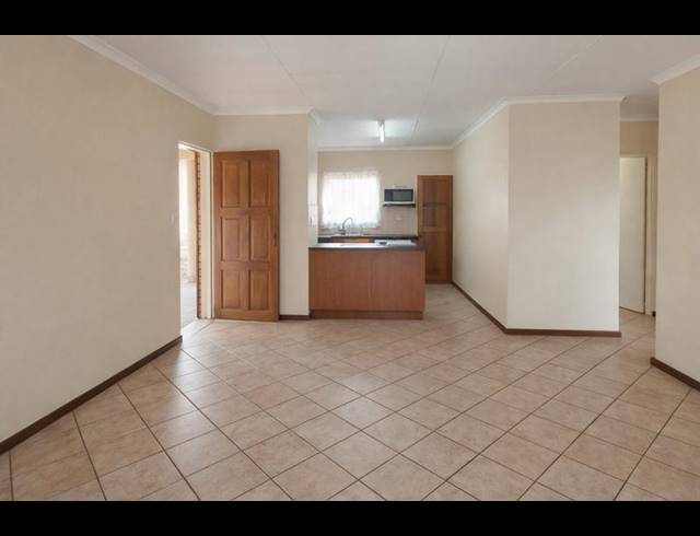 2 BEDROOM TOWNHOUSE FOR SALE IN ELARDUSPARK